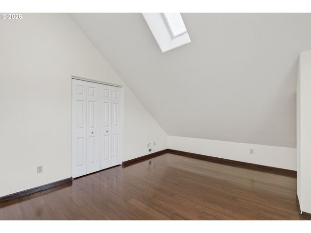 13617 Ne GLENDOVEER Ct, Portland, OR 97230