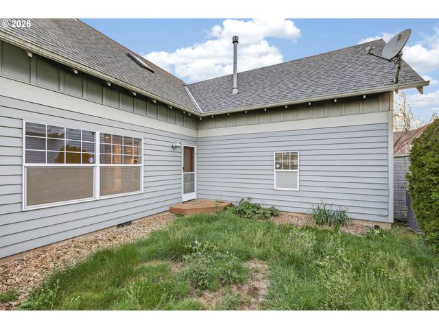 13617 Ne GLENDOVEER Ct, Portland, OR 97230