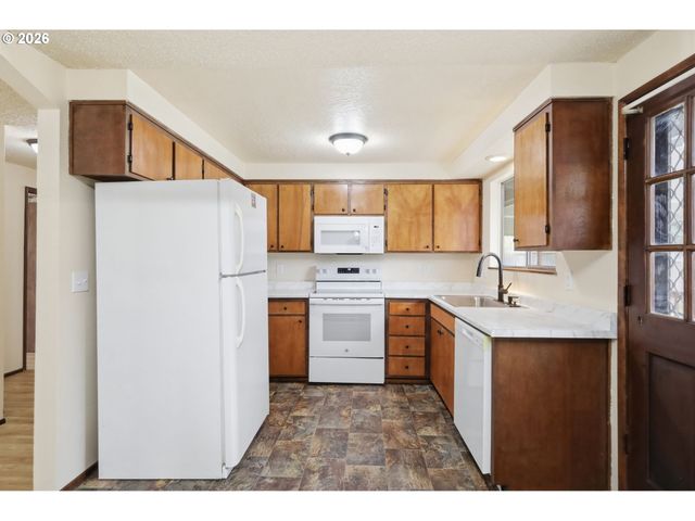 4567 LIBERTY St, Eugene, OR 97402