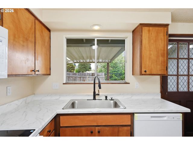 4567 LIBERTY St, Eugene, OR 97402