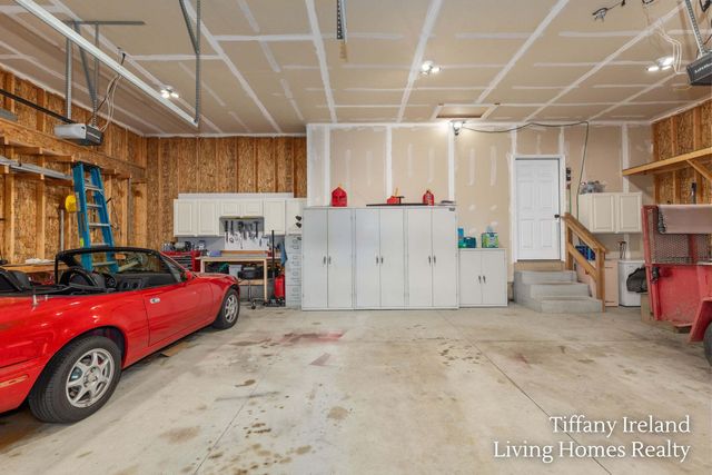 6310 Bentley Drive NE, Belmont, MI 49306
