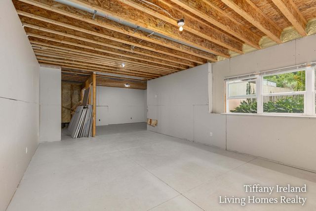 6310 Bentley Drive NE, Belmont, MI 49306