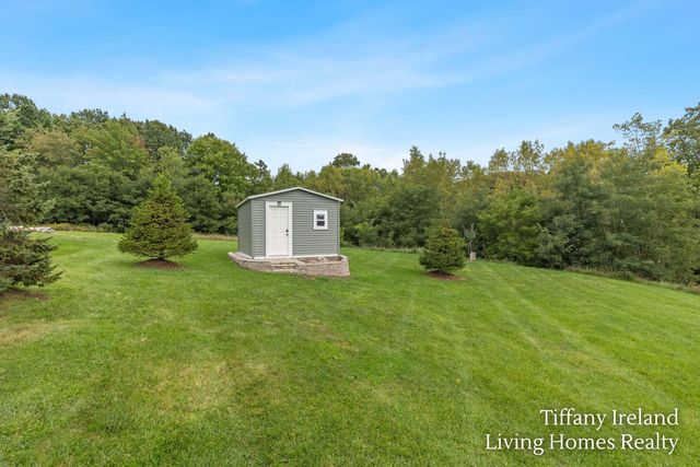6310 Bentley Drive NE, Belmont, MI 49306