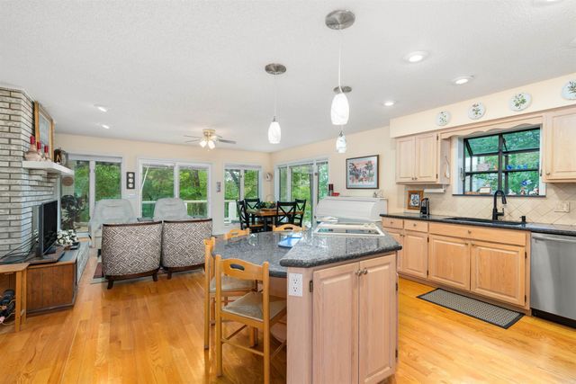 14 Narvaez Way, Hot Springs Village, AR 71909