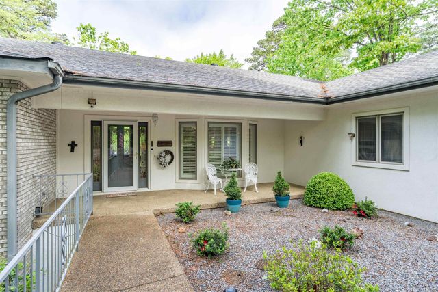 14 Narvaez Way, Hot Springs Village, AR 71909