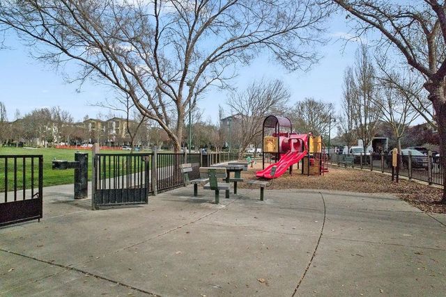 3290 Maguire Way 118, Dublin, CA 94568