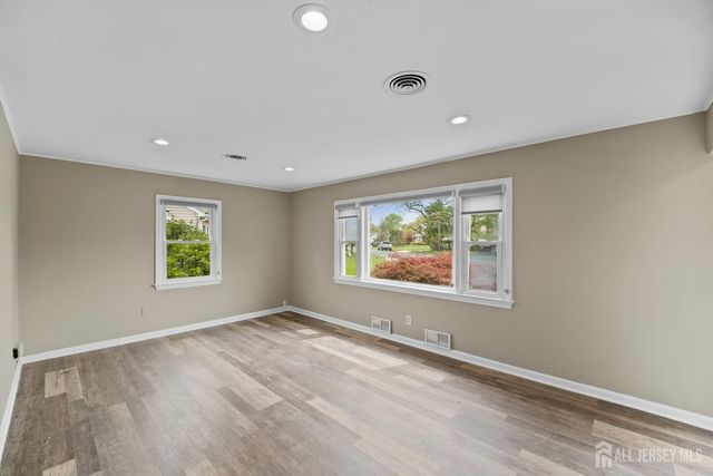 49 Louis Avenue, Middlesex, NJ 08846