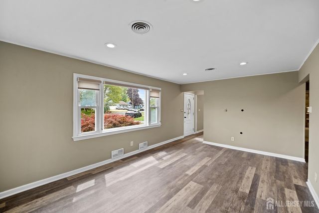 49 Louis Avenue, Middlesex, NJ 08846