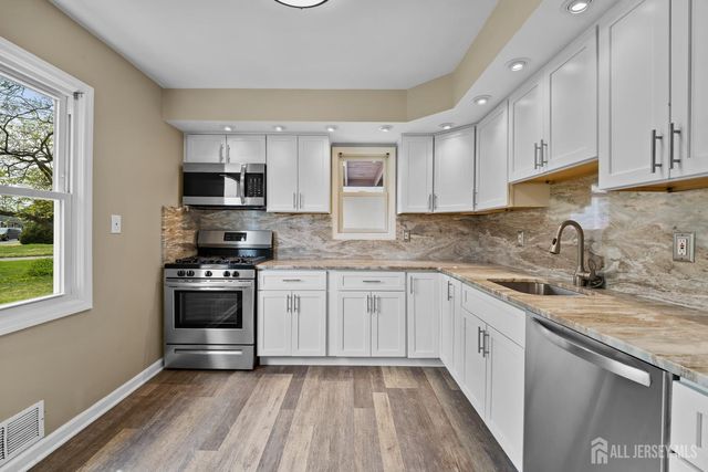 49 Louis Avenue, Middlesex, NJ 08846