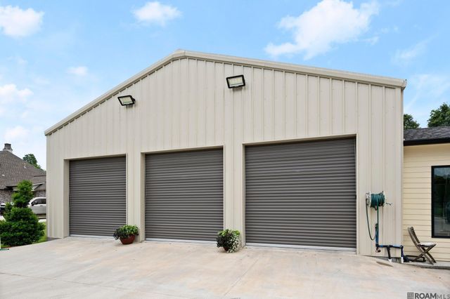 23710 Portwood Ln, Zachary, LA 70791