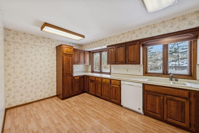 3324 Martha Lane, Minnetonka, MN 55345