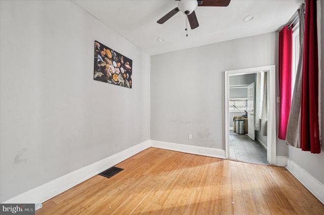 809 E LOCUST AVE, Philadelphia, PA 19138