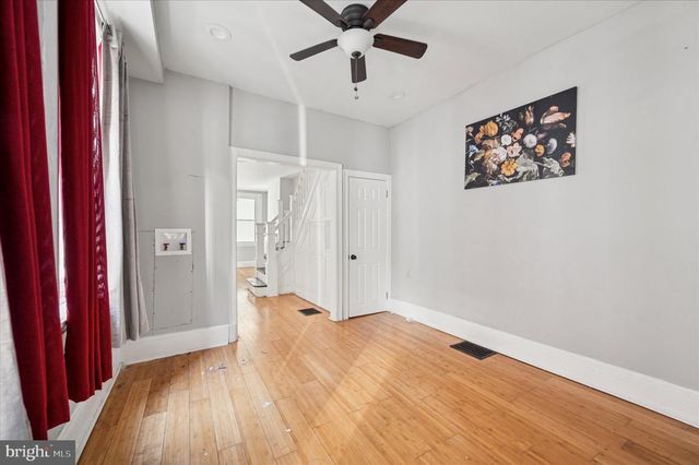 809 E LOCUST AVE, Philadelphia, PA 19138