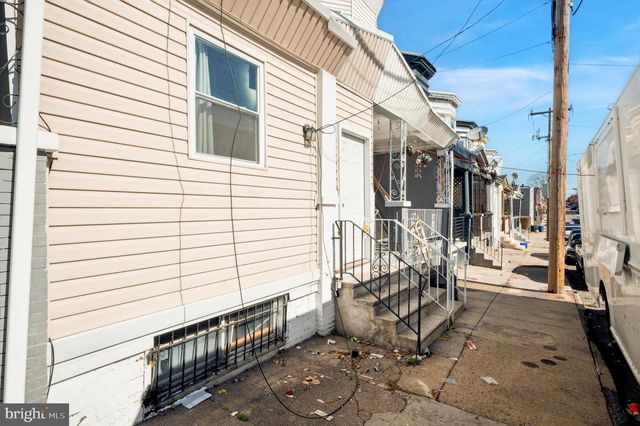 809 E LOCUST AVE, Philadelphia, PA 19138