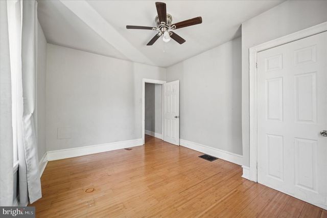 809 E LOCUST AVE, Philadelphia, PA 19138
