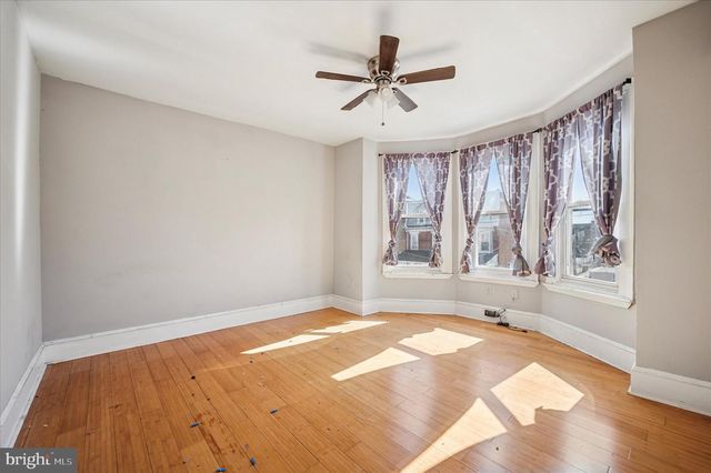 809 E LOCUST AVE, Philadelphia, PA 19138
