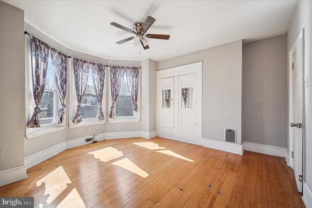 809 E LOCUST AVE, Philadelphia, PA 19138
