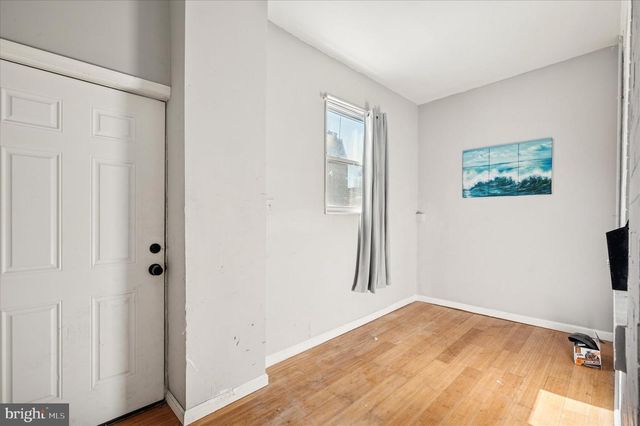 809 E LOCUST AVE, Philadelphia, PA 19138