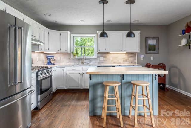 10 Terrapin Trail, Flat Rock, NC 28731