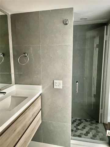 1717 N Bayshore Dr A-1856, Miami, FL 33132