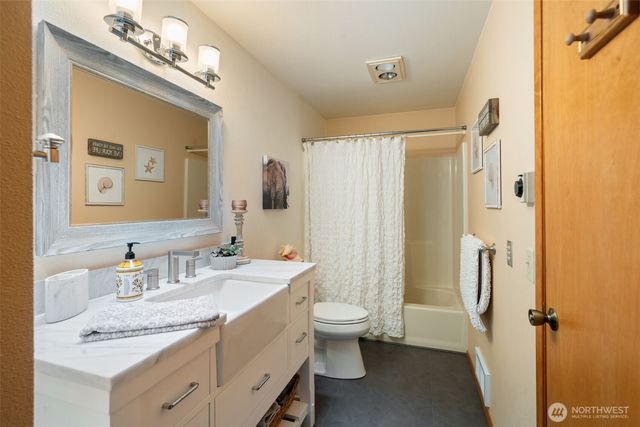 547 E Pointes Drive W, Shelton, WA 98584