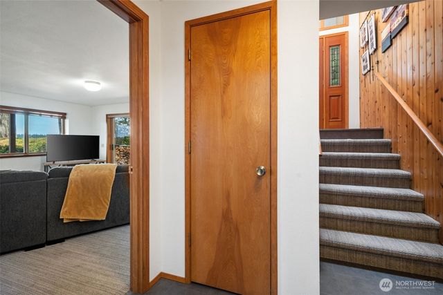 547 E Pointes Drive W, Shelton, WA 98584