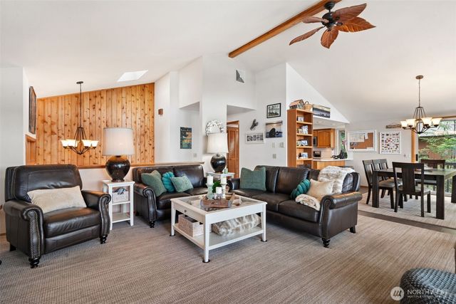 547 E Pointes Drive W, Shelton, WA 98584