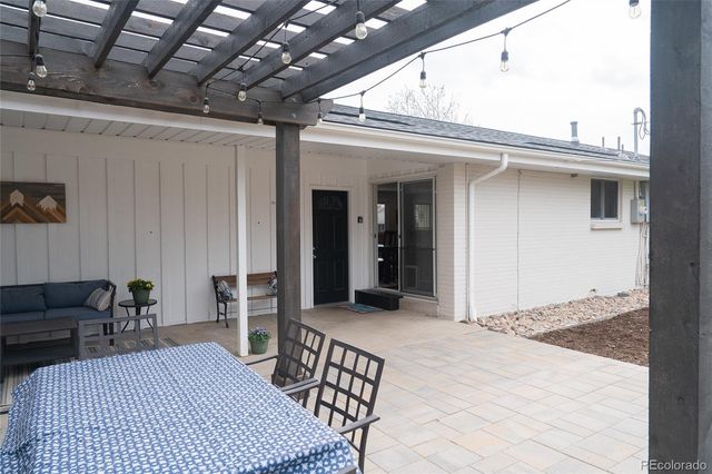 389 W Caley Drive, Littleton, CO 80120