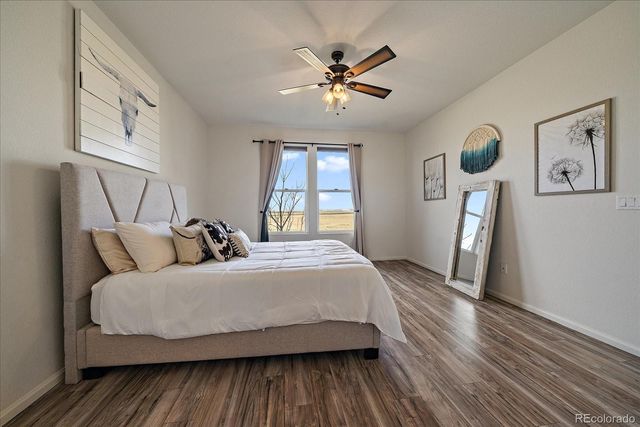 849 N Vandriver Way, Aurora, CO 80018