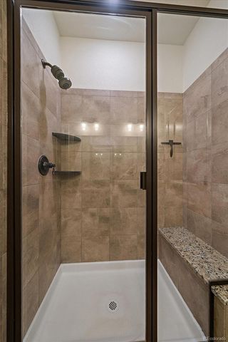 849 N Vandriver Way, Aurora, CO 80018