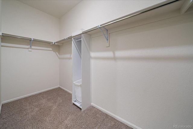 849 N Vandriver Way, Aurora, CO 80018