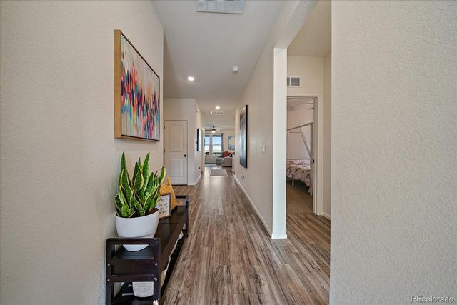 849 N Vandriver Way, Aurora, CO 80018