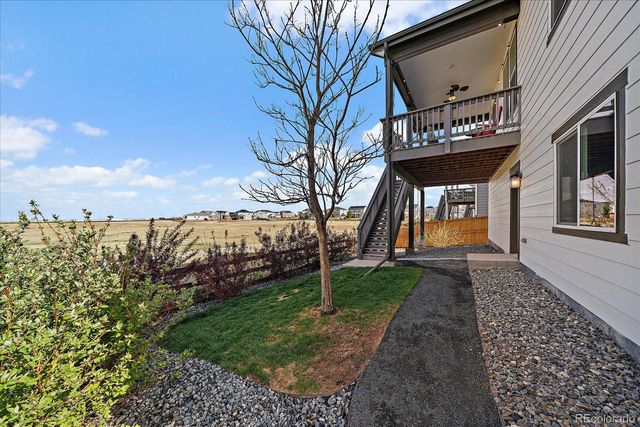 849 N Vandriver Way, Aurora, CO 80018