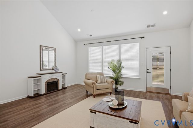 10618 Valor Ln, Chesterfield, VA 23832