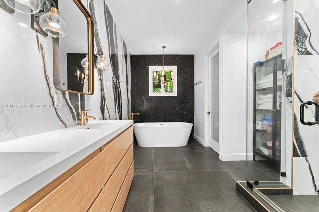 1210 95th St, Bay Harbor Islands, FL 33154