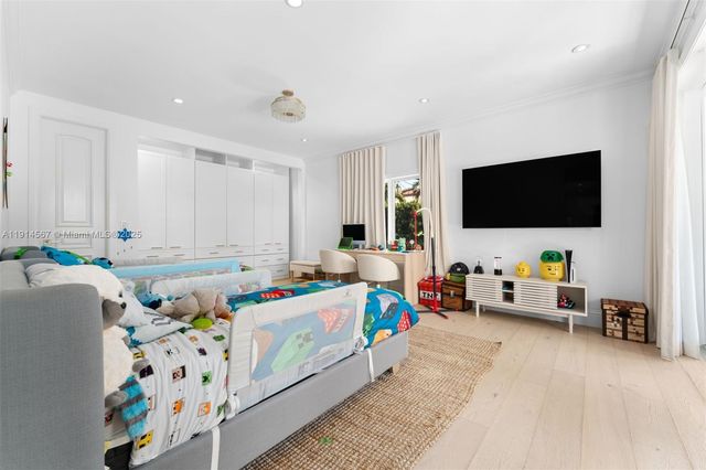 1210 95th St, Bay Harbor Islands, FL 33154