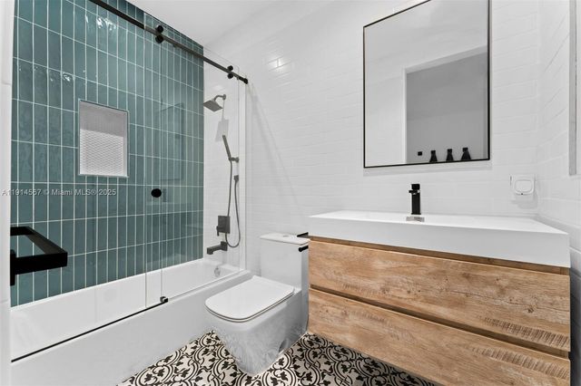 1210 95th St, Bay Harbor Islands, FL 33154