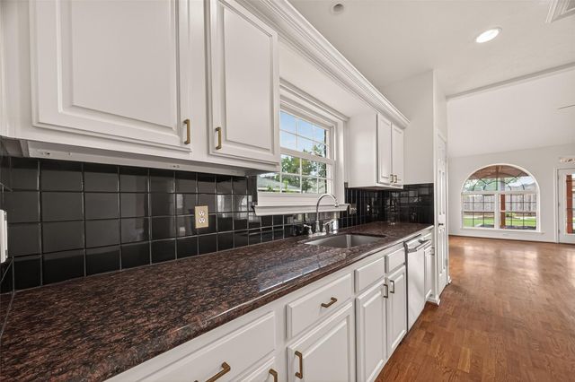 2406 Droxford Drive, Houston, TX 77008