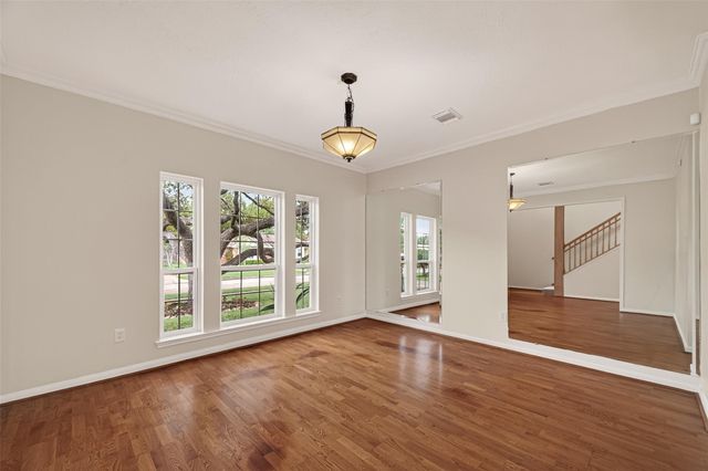 2406 Droxford Drive, Houston, TX 77008