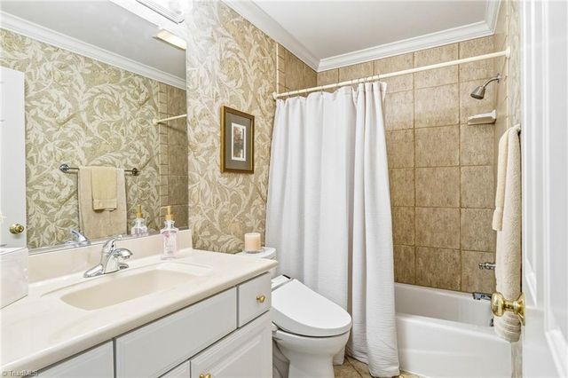 131 Wing Haven Circle, Winston-salem, NC 27106