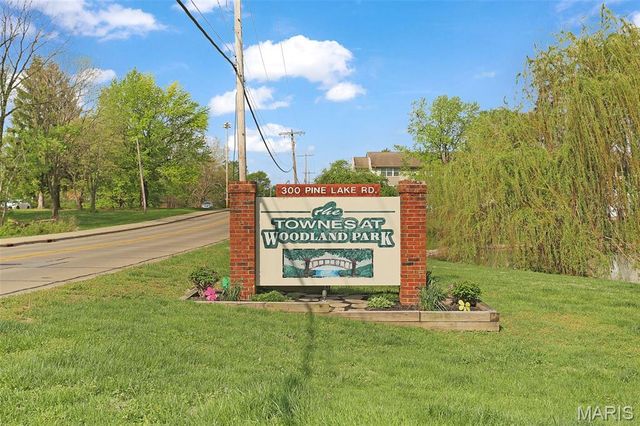 300 Pine Lake Road 9, Collinsville, IL 62234