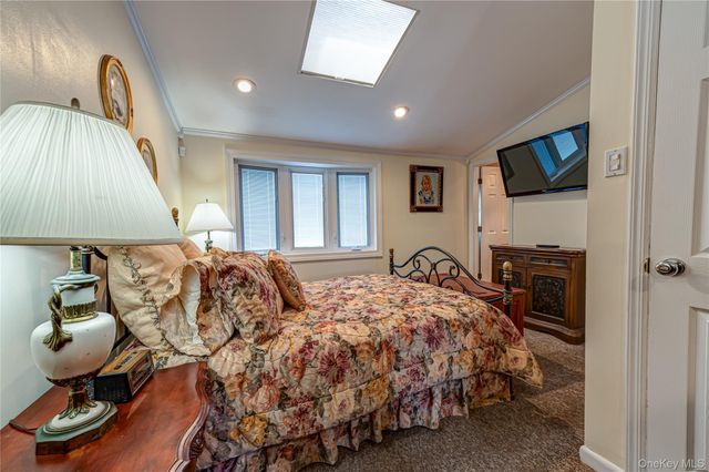 718 Farmers Avenue, Bellmore, NY 11710