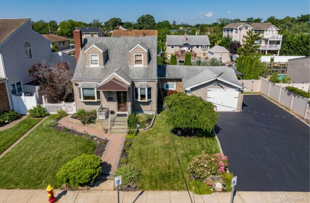 718 Farmers Avenue, Bellmore, NY 11710