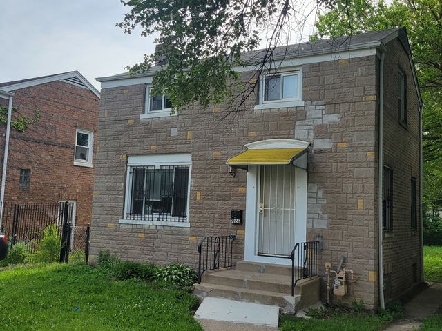 9126 S Perry Avenue, Chicago, IL 60620