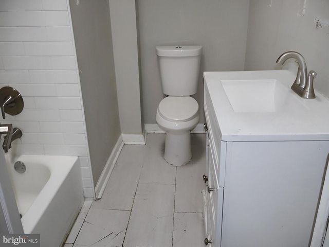 5235 E ROOSEVELT BLVD, Philadelphia, PA 19124