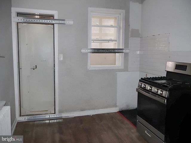 5235 E ROOSEVELT BLVD, Philadelphia, PA 19124