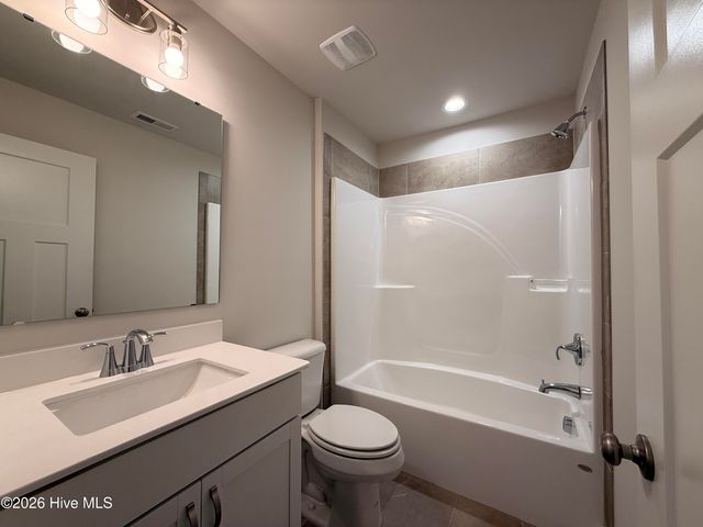 640 Cresswell Moor Way, Fayetteville, NC 28311