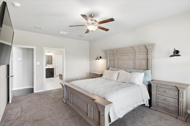 400 Acton Avenue, Fort Worth, TX 76131