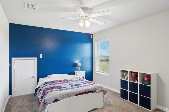400 Acton Avenue, Fort Worth, TX 76131