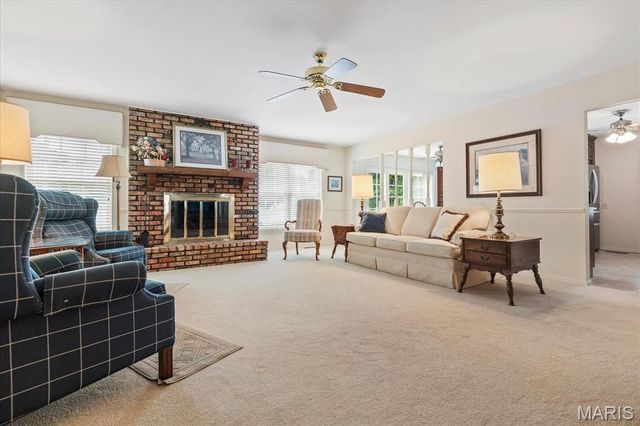 287 Glen Valley Drive, Chesterfield, MO 63017